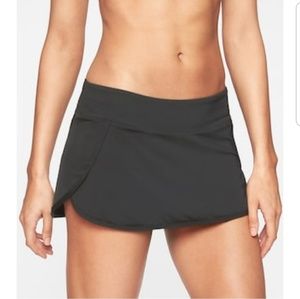 Athleta Kata swim skirt